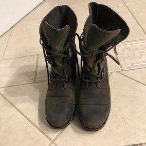 SOREL- Joan of Arctic wedge boots - size 7